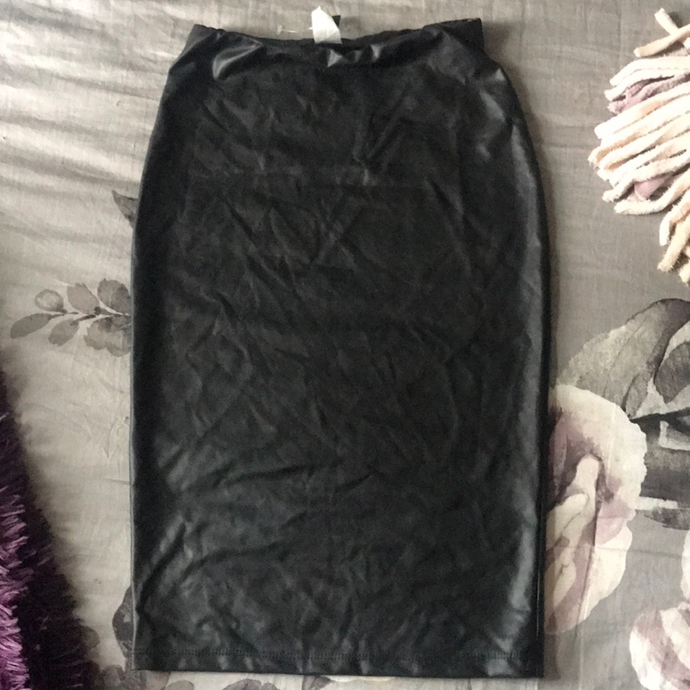 Faux leather pencil skirt